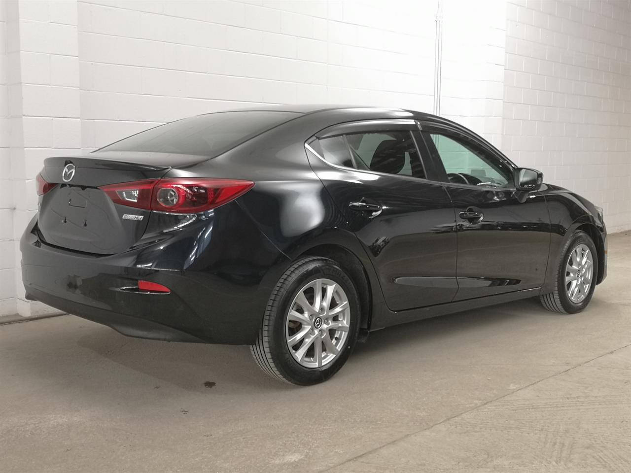 2014 Mazda Axela