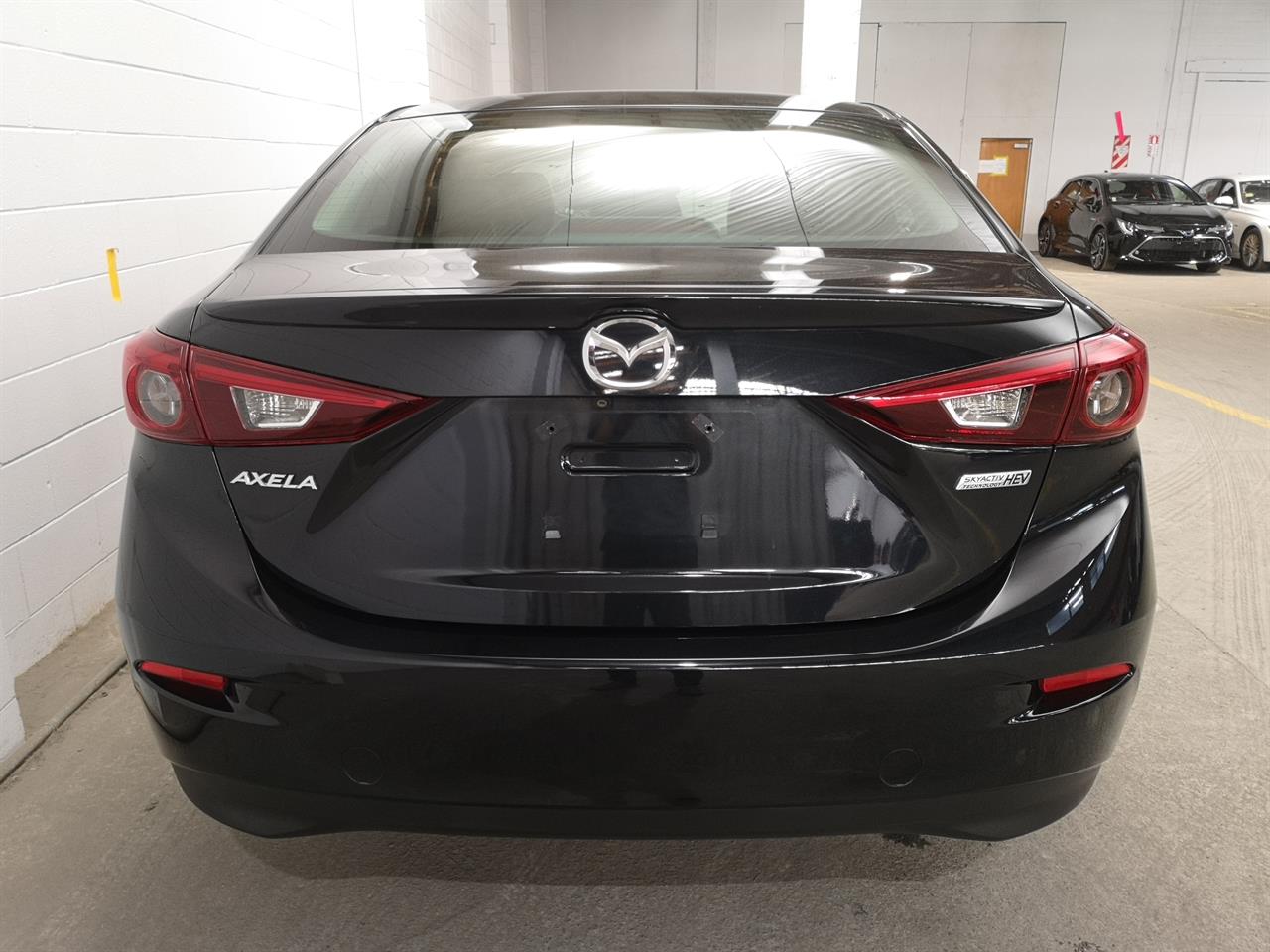 2014 Mazda Axela