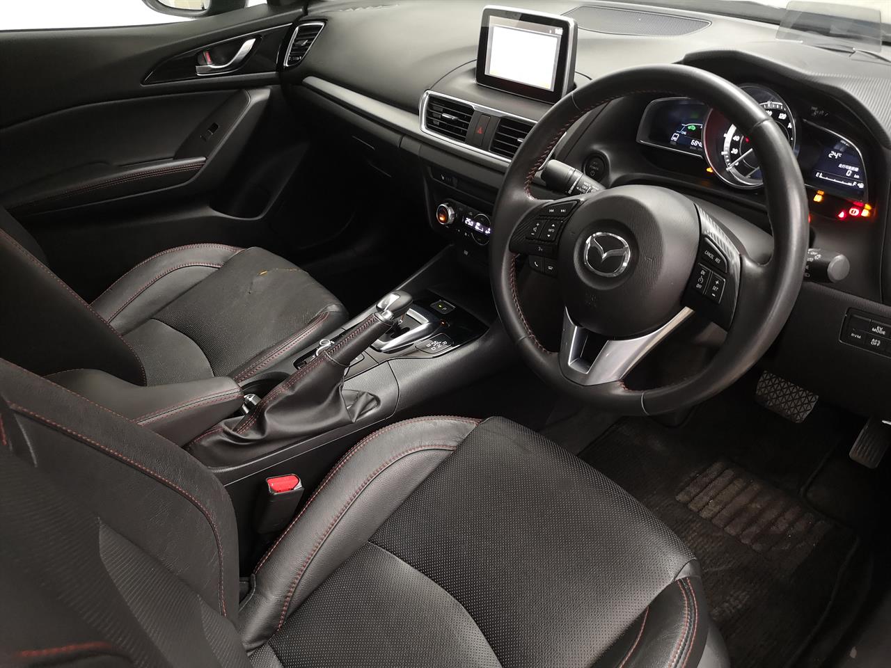 2014 Mazda Axela