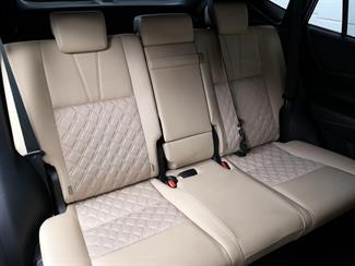 2015 Toyota Harrier - Thumbnail