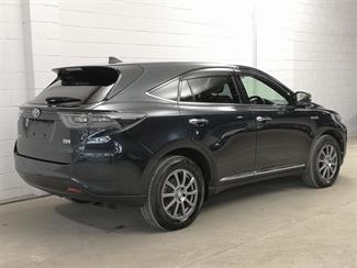 2015 Toyota Harrier - Thumbnail