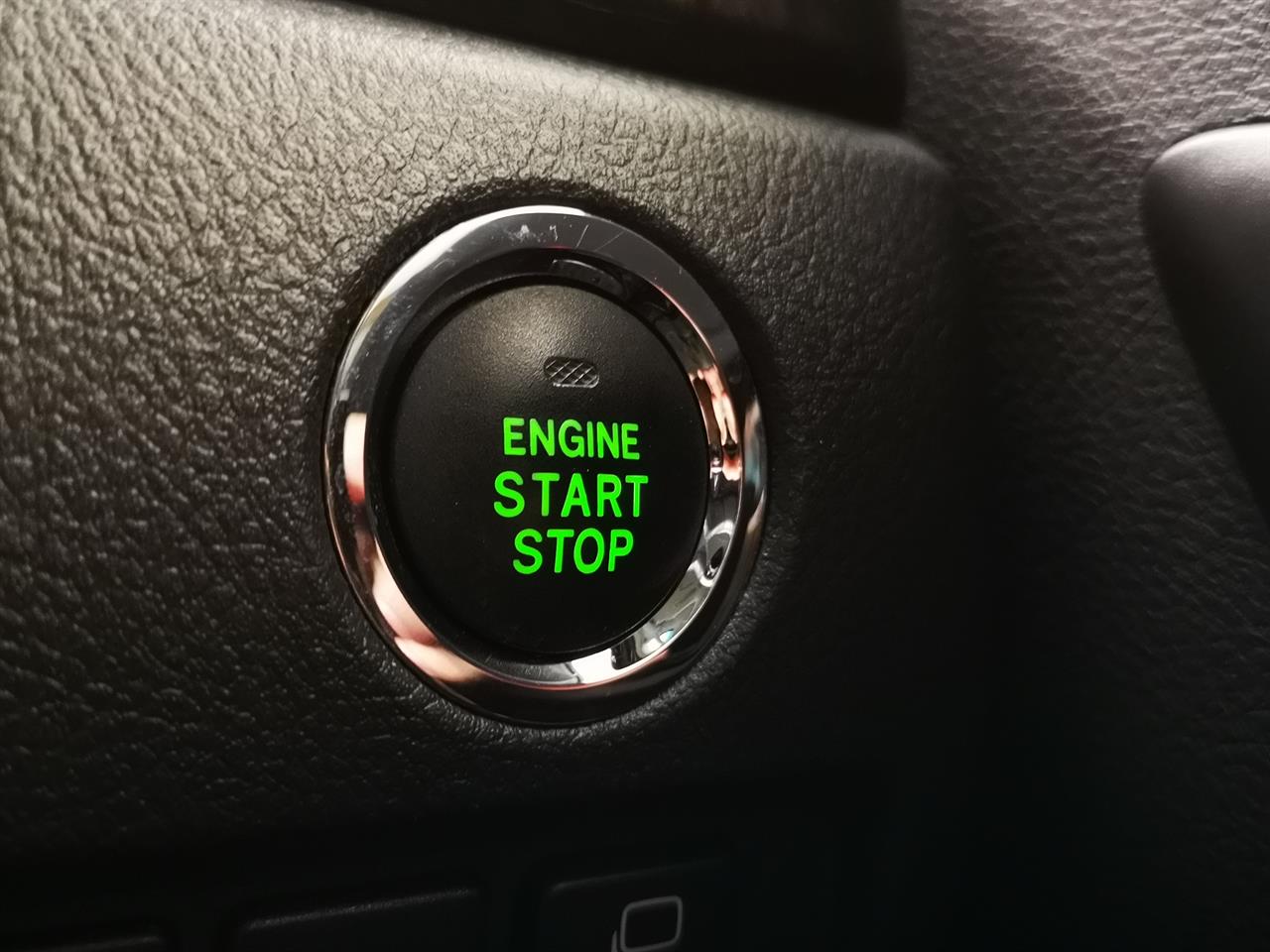2013 Toyota Alphard