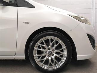 2013 Mazda Premacy - Thumbnail