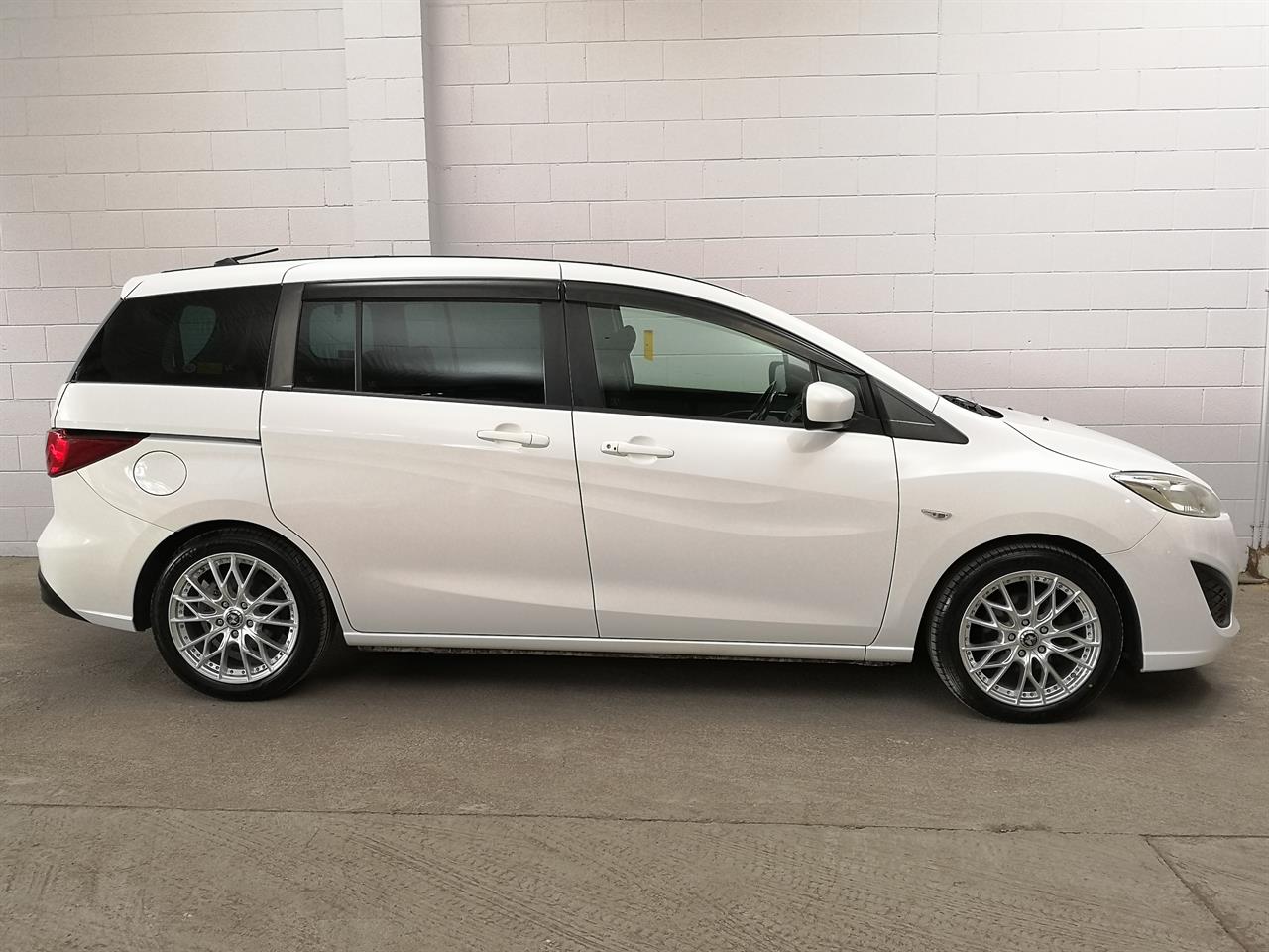 2013 Mazda Premacy