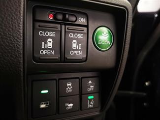 2016 Honda Odyssey - Thumbnail