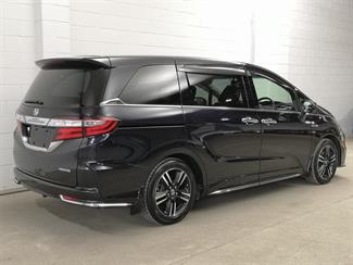 2016 Honda Odyssey - Thumbnail