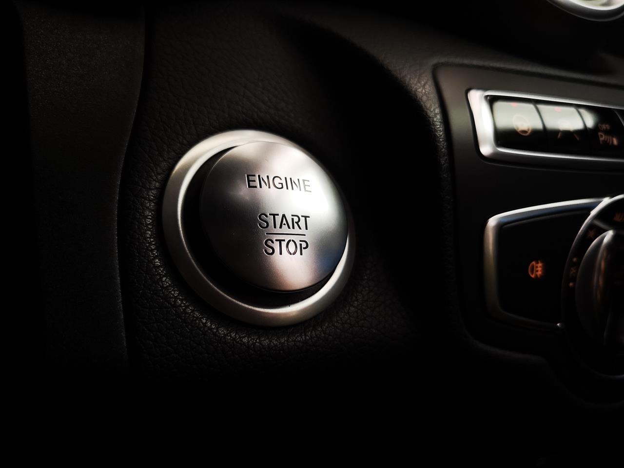 2015 Mercedes-Benz C 200