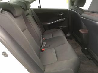 2015 Toyota Sai - Thumbnail
