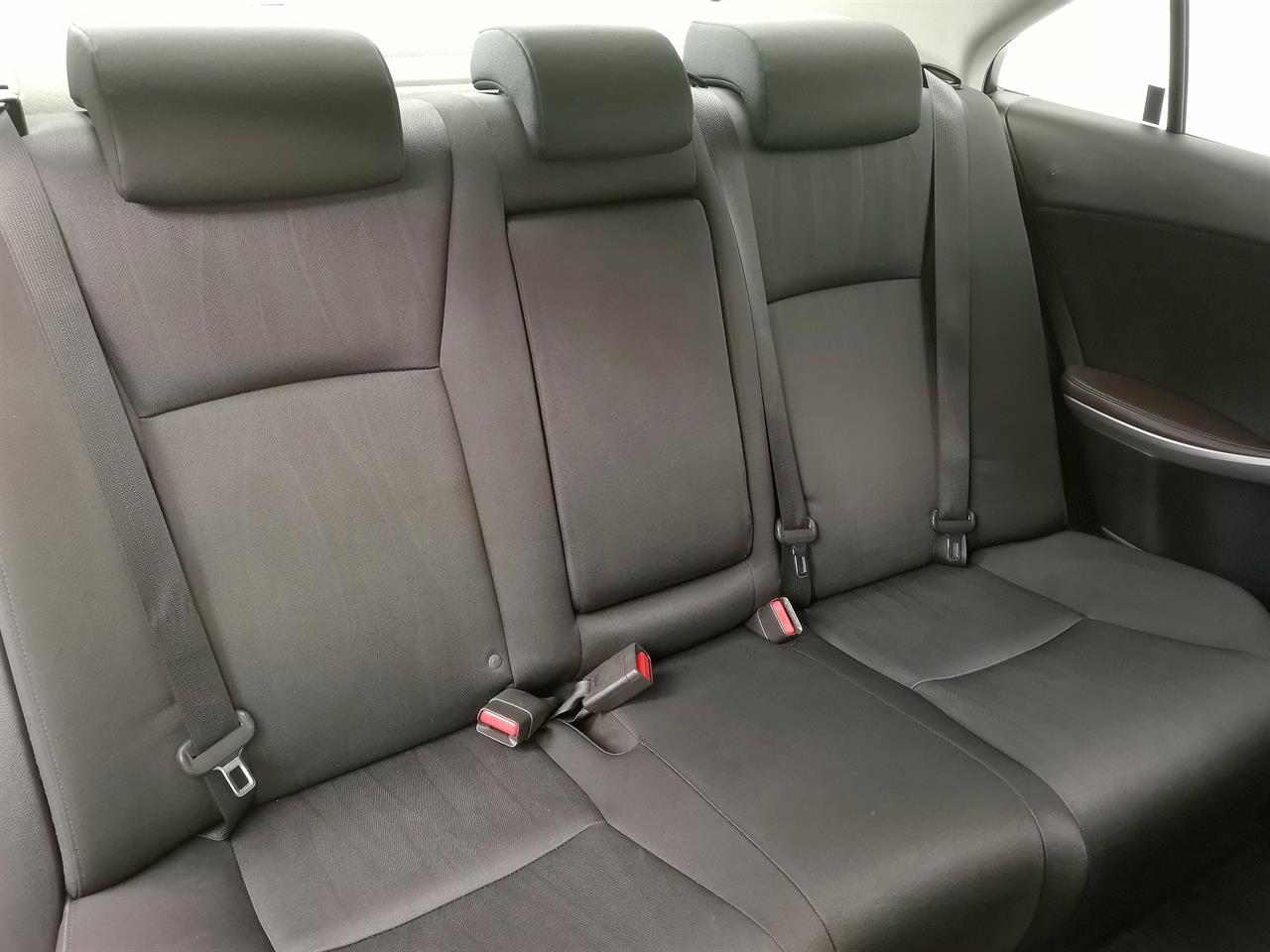 2015 Toyota Sai