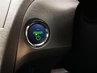 2012 Toyota Prius - Thumbnail