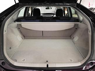 2012 Toyota Prius - Thumbnail