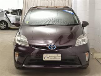 2012 Toyota Prius - Thumbnail
