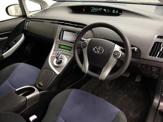 2012 Toyota Prius - Thumbnail