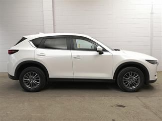 2017 Mazda CX-5 - Thumbnail