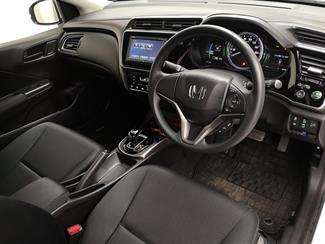 2018 Honda Grace - Thumbnail