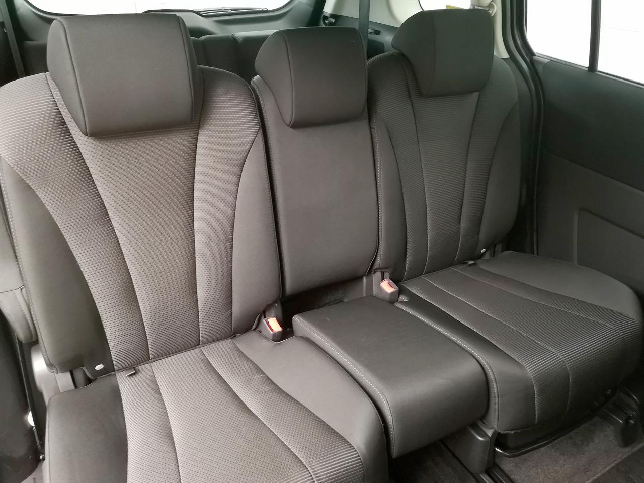 2013 Mazda Premacy