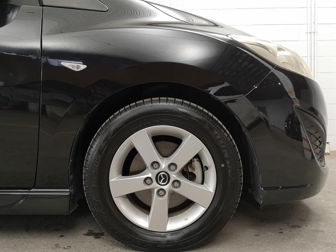 2013 Mazda Premacy
