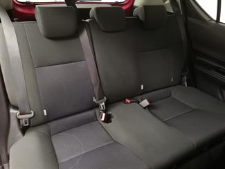 2016 Toyota Aqua - Thumbnail