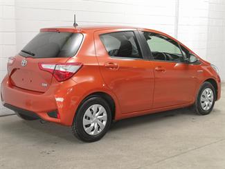 2018 Toyota Vitz - Thumbnail