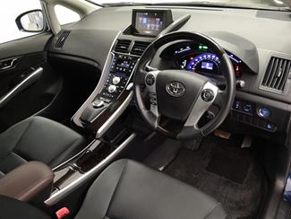 2014 Toyota Sai - Thumbnail