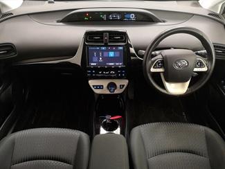 2017 Toyota Prius - Thumbnail