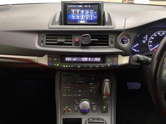 2015 Lexus CT 200H - Thumbnail