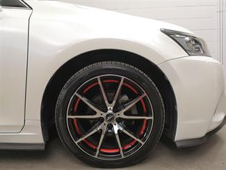 2015 Lexus CT 200H - Thumbnail