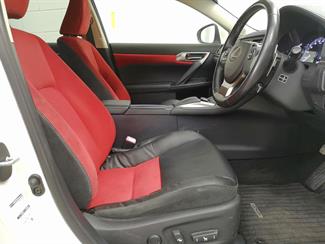 2015 Lexus CT 200H - Thumbnail