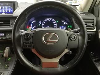 2015 Lexus CT 200H - Thumbnail
