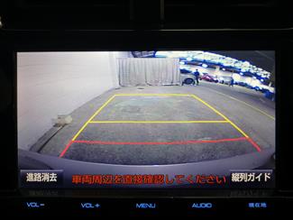 2016 Toyota Prius - Thumbnail