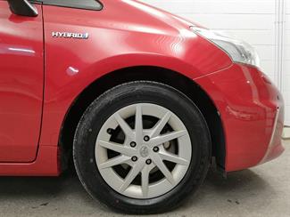 2012 Toyota Prius - Thumbnail