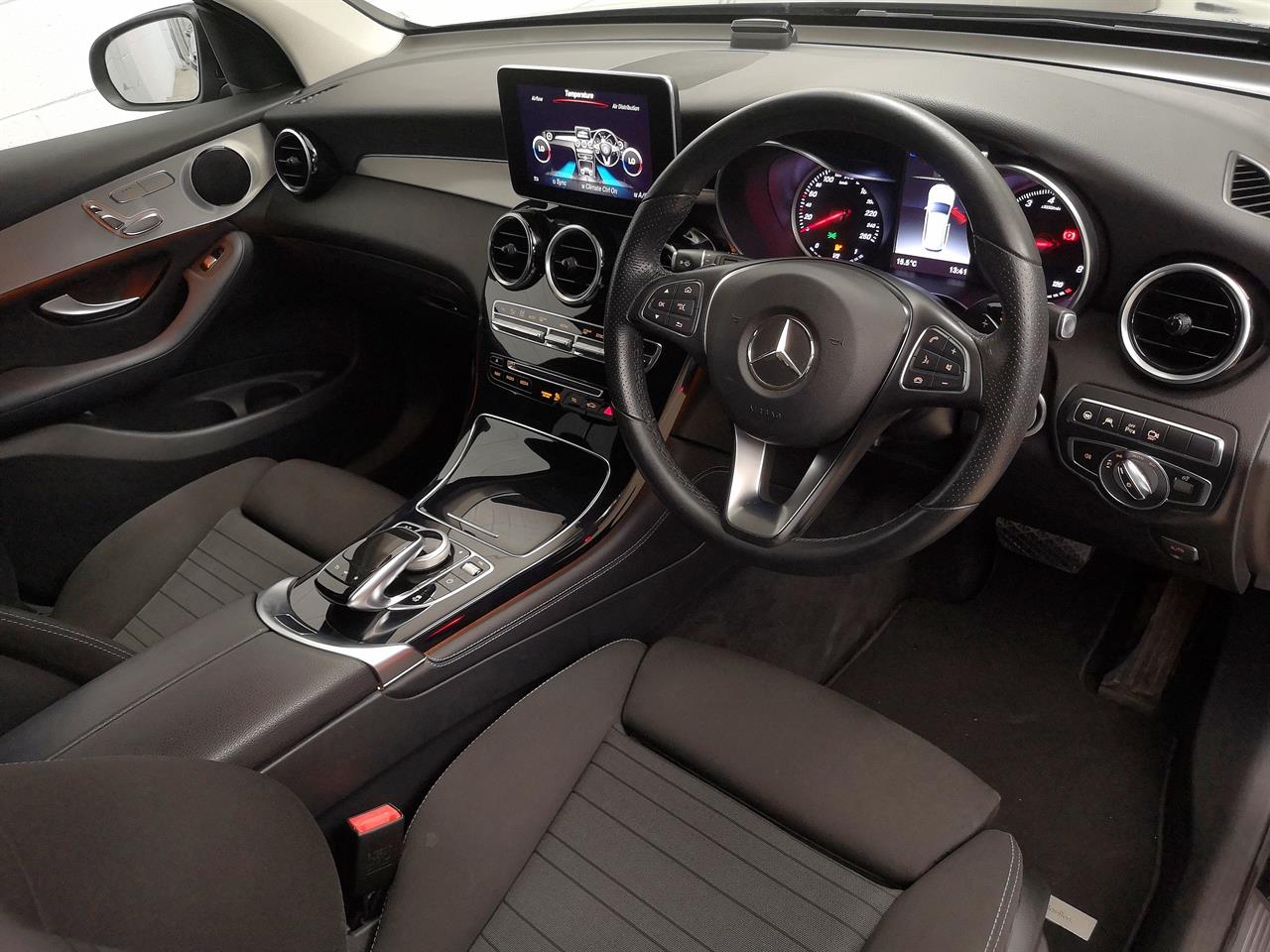 2018 Mercedes-Benz GLC 200