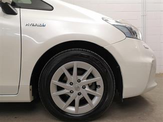 2012 Toyota Prius - Thumbnail