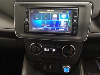 2020 Nissan Leaf - Thumbnail