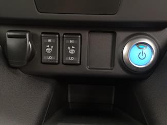 2020 Nissan Leaf - Thumbnail