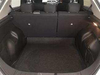 2020 Nissan Leaf - Thumbnail