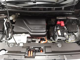 2020 Nissan Leaf - Thumbnail