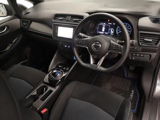 2020 Nissan Leaf - Thumbnail