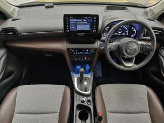 2020 Toyota Yaris - Thumbnail