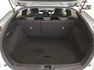 2016 Toyota Prius - Thumbnail