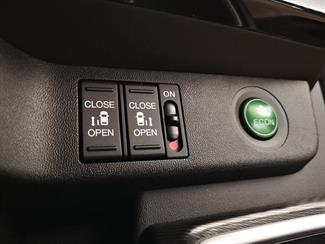 2017 Honda Step Wagon - Thumbnail