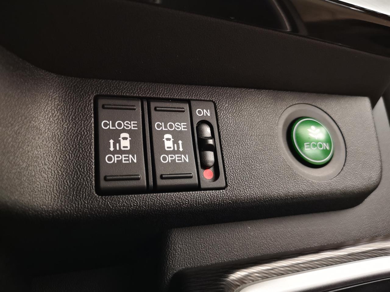 2017 Honda Step Wagon