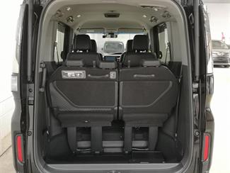 2017 Honda Step Wagon - Thumbnail