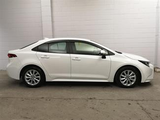 2021 Toyota Corolla - Thumbnail