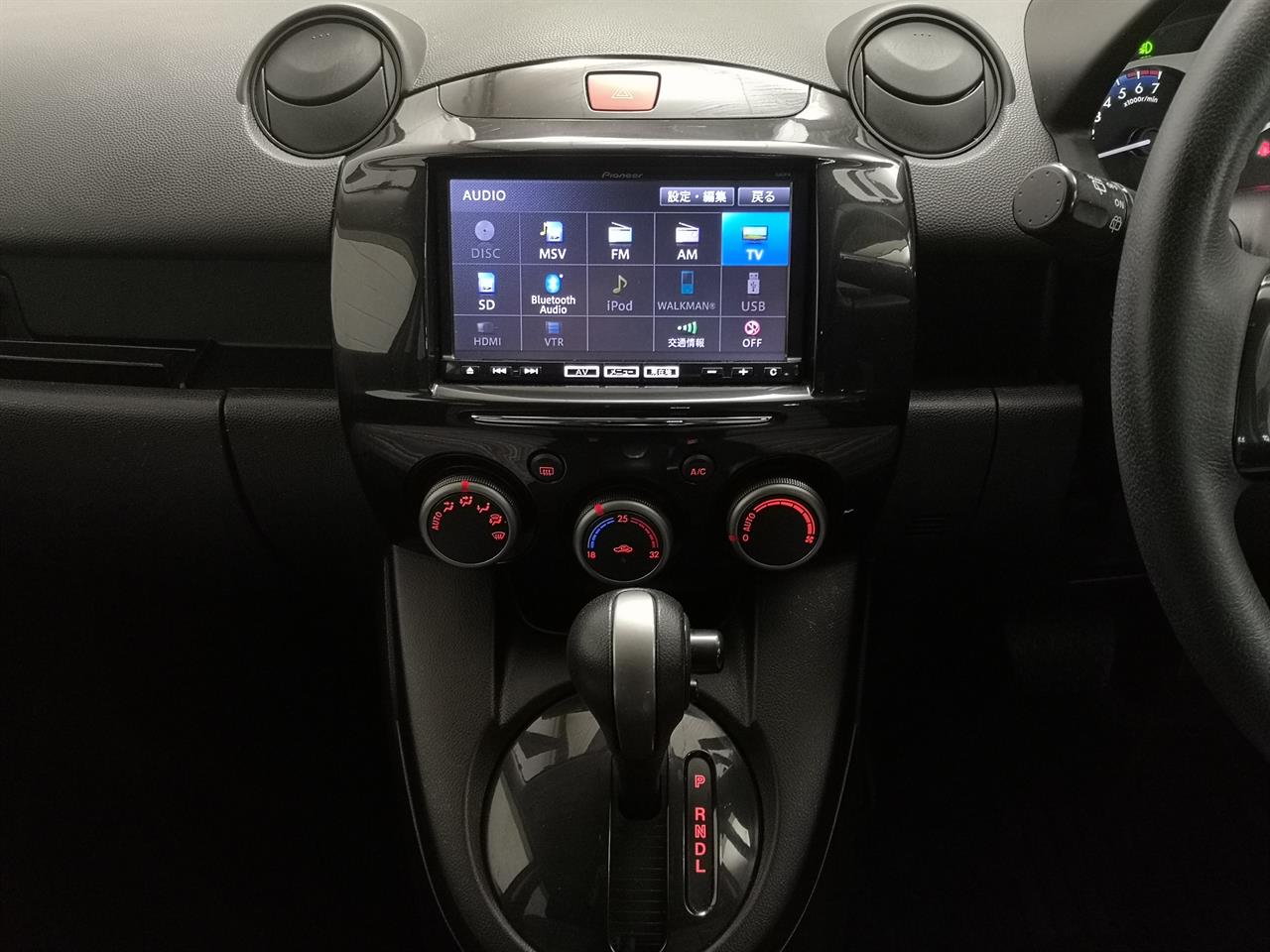 2013 Mazda Demio