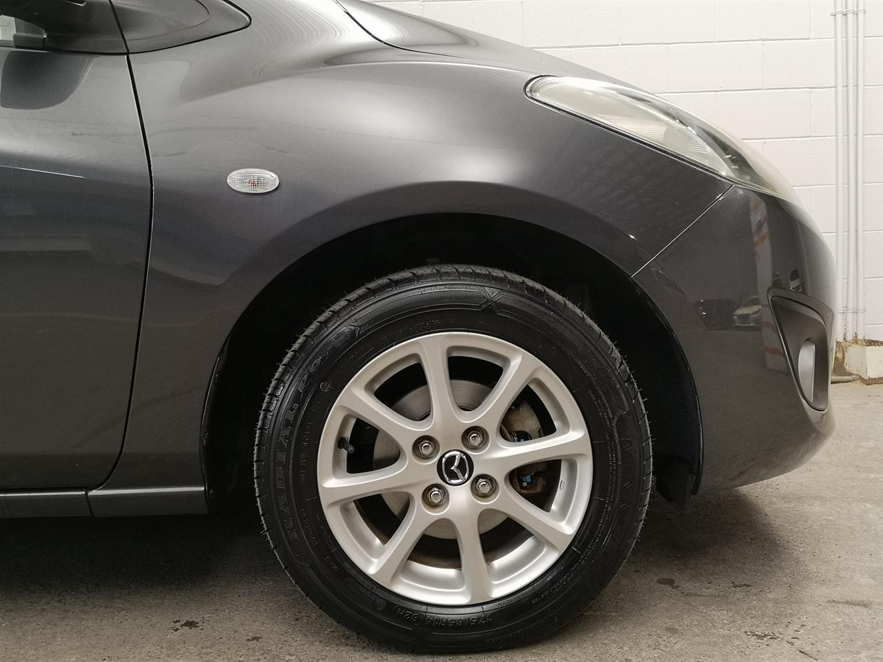 2013 Mazda Demio