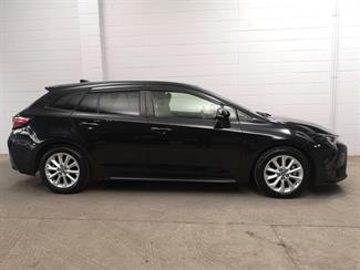 2021 Toyota Corolla - Thumbnail