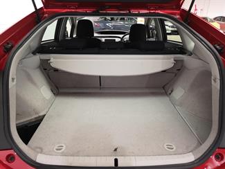 2015 Toyota Prius - Thumbnail