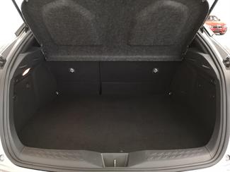 2017 Toyota C-HR - Thumbnail