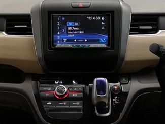2017 Honda Freed - Thumbnail